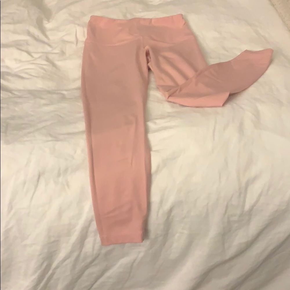 Light pink yoga pants